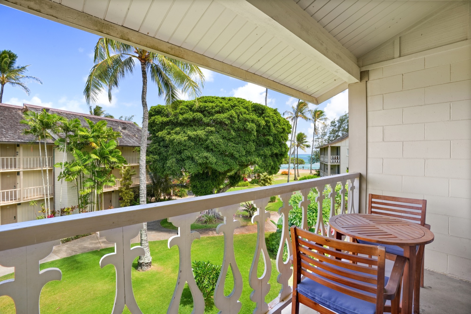 Property Photo: 440 Aleka Pl 366 HI 96746