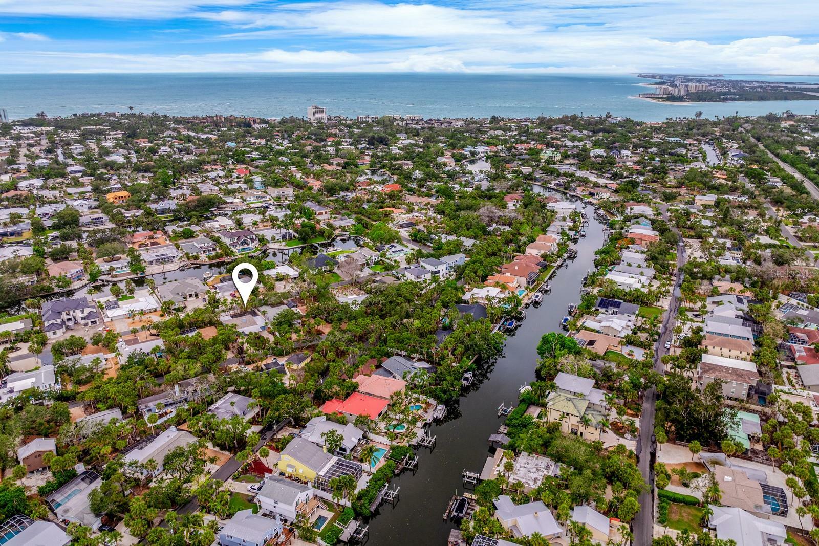 Property Photo: 5108 Saint Albans Avenue FL 34242