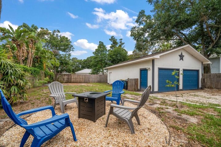 Property Photo: 310 N Lincoln Avenue FL 33755