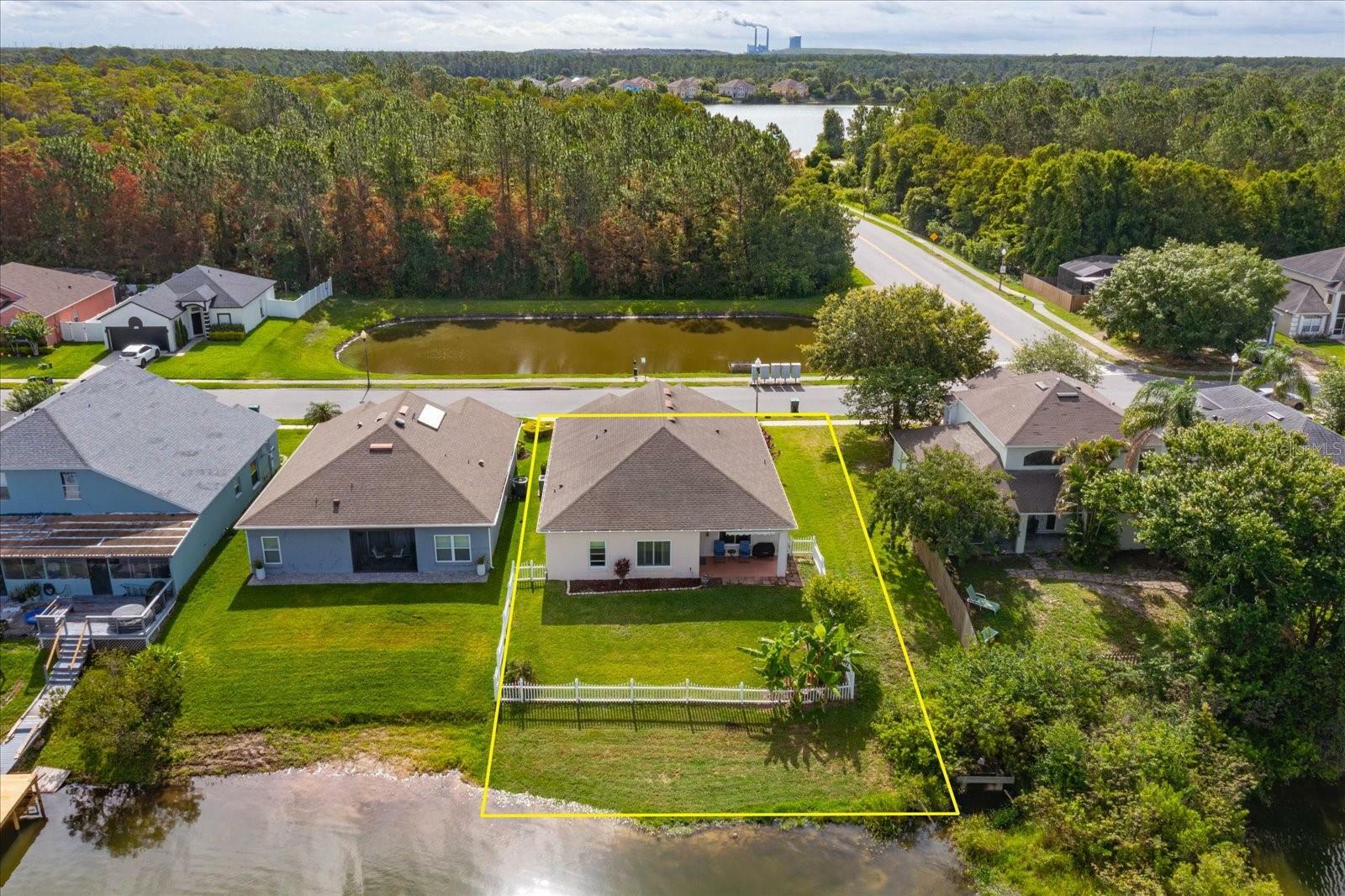 Property Photo: 4642 Waterside Pointe Circle FL 32829