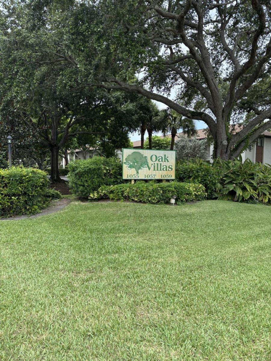 Property Photo: 1055 6th Avenue A11 FL 32960