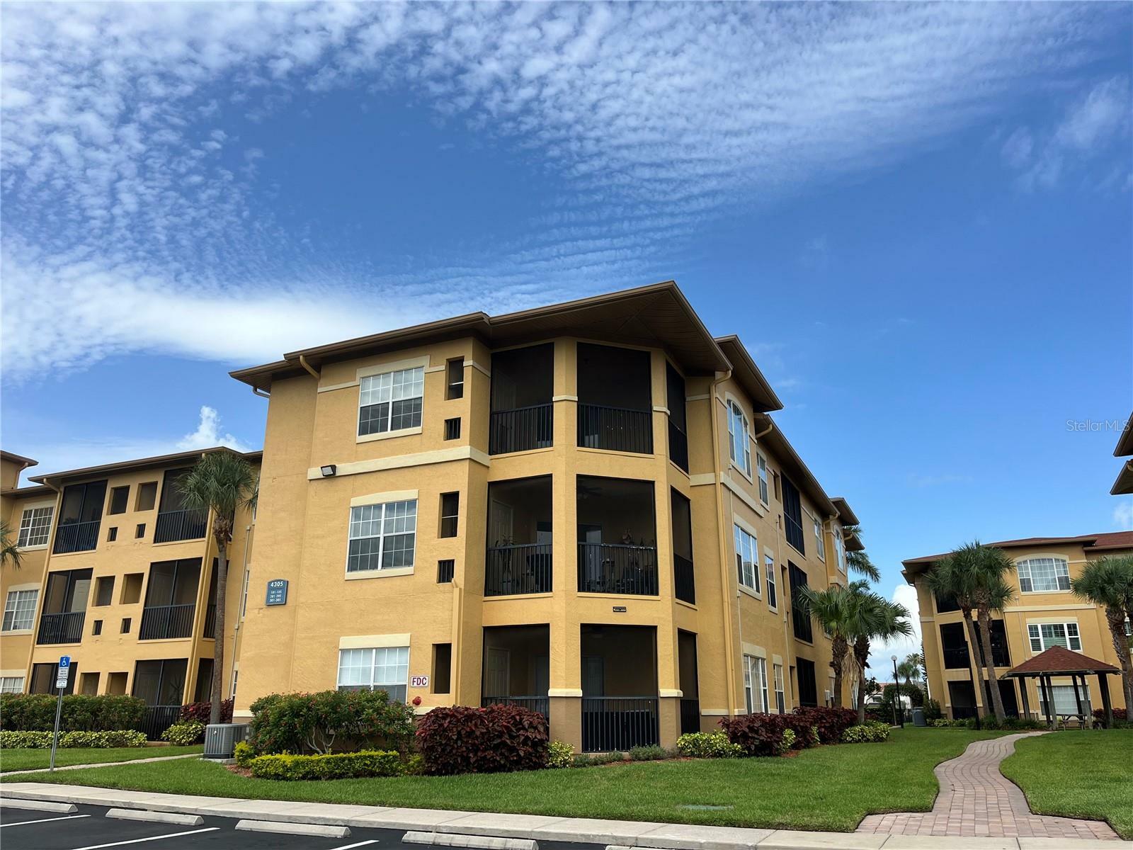 Property Photo: 4305 Bayside Village Drive 301 FL 33615