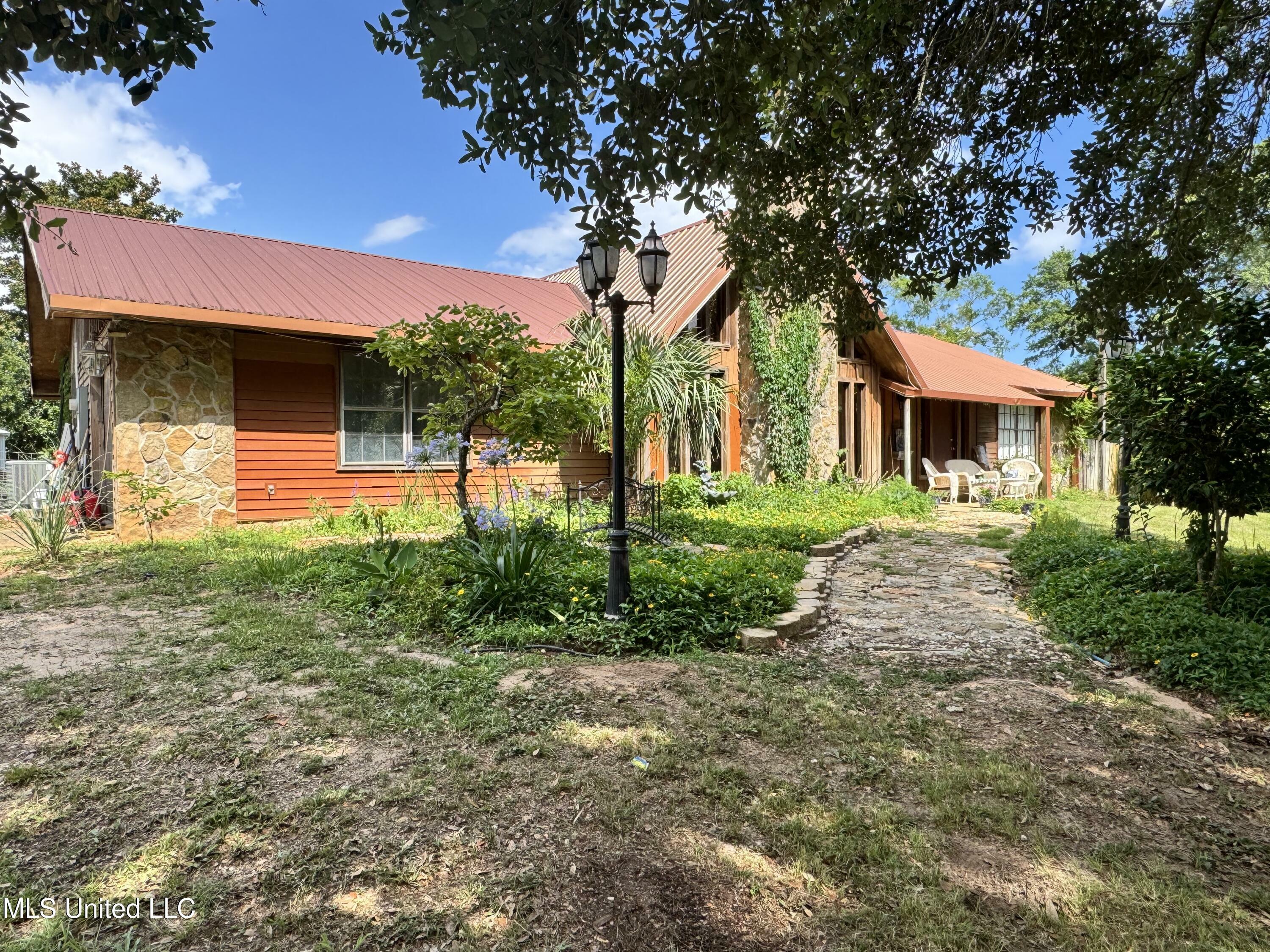 Property Photo: 5114 Bay Street MS 39567