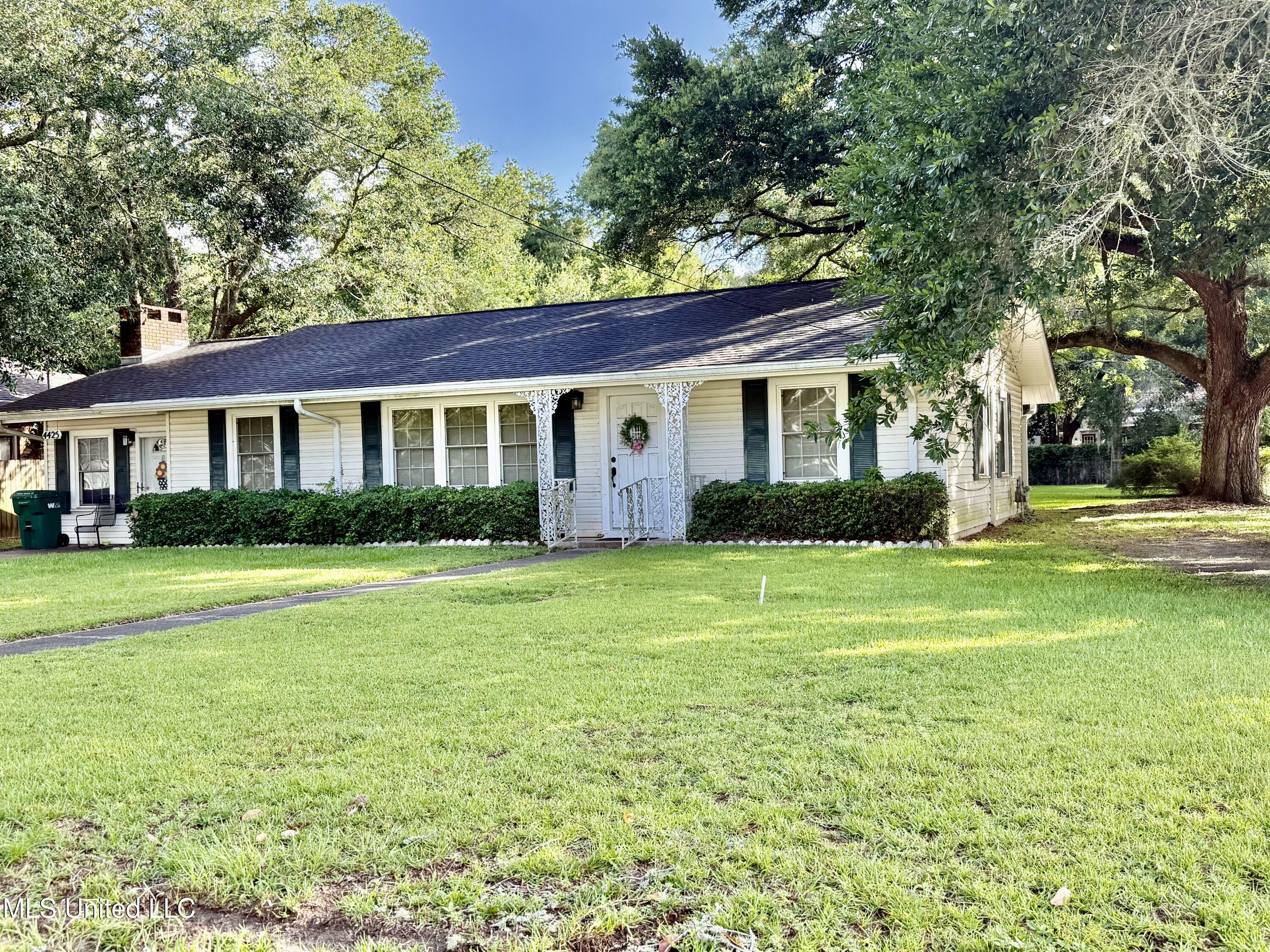 Property Photo: 4425 Oak Avenue MS 39563