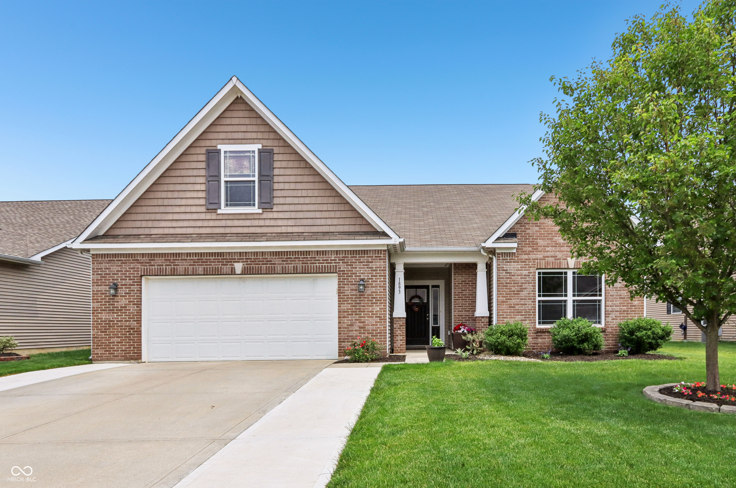 Property Photo: 1893 Devonshire Avenue IN 46123
