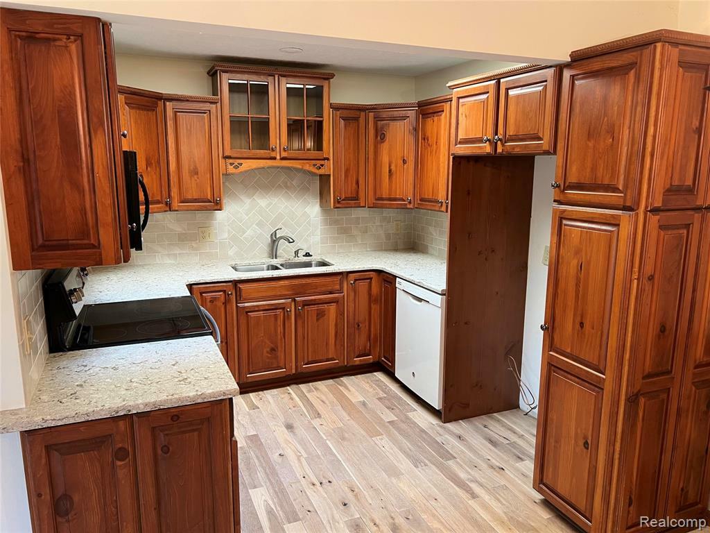 Property Photo:  2205 Hammond Place Center  MI 49686 8017 