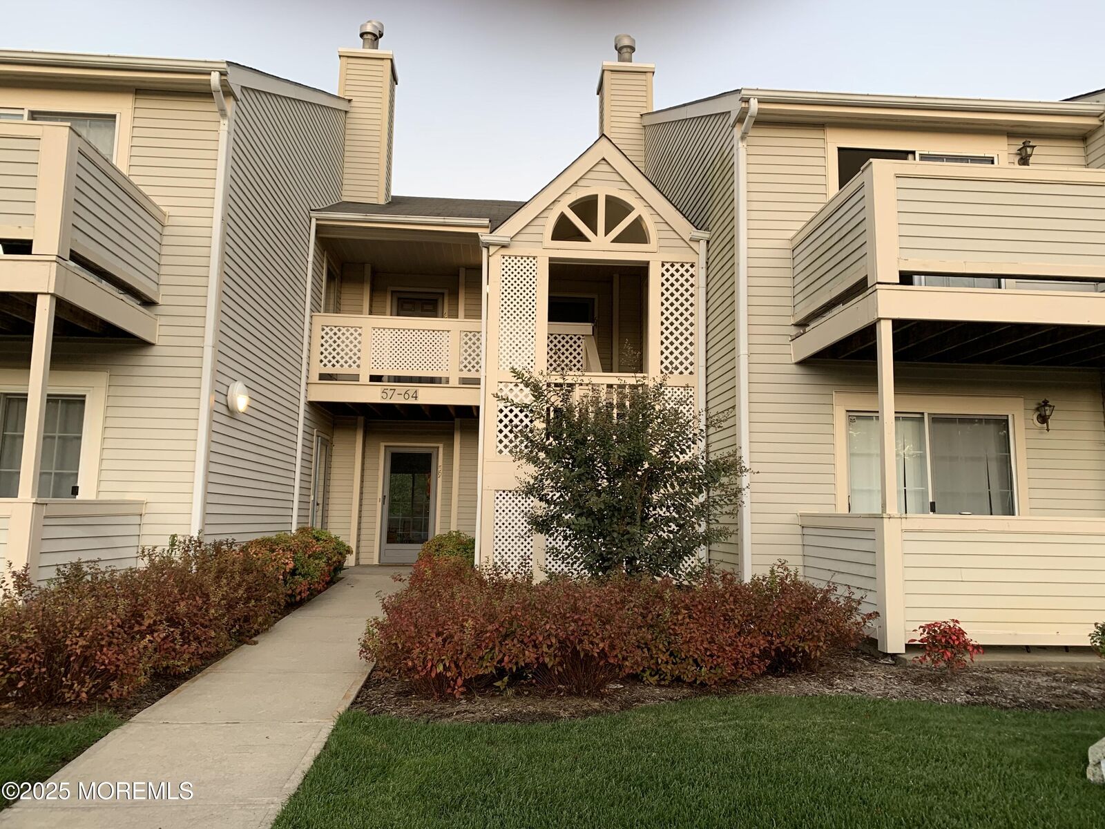 Property Photo:  62 Briarwood Court  NJ 07731 