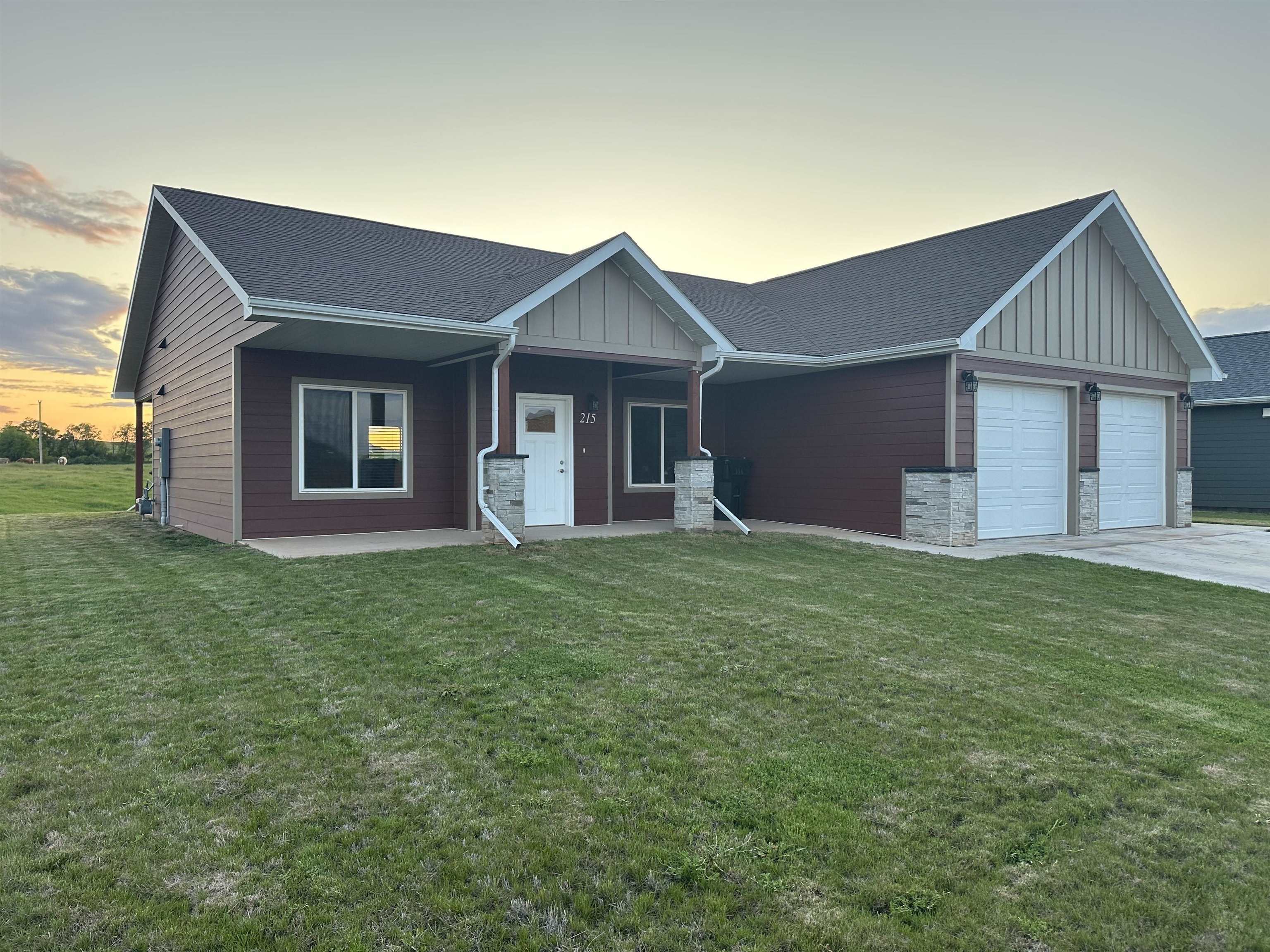 Property Photo: 215 Aurora Ave SD 57783