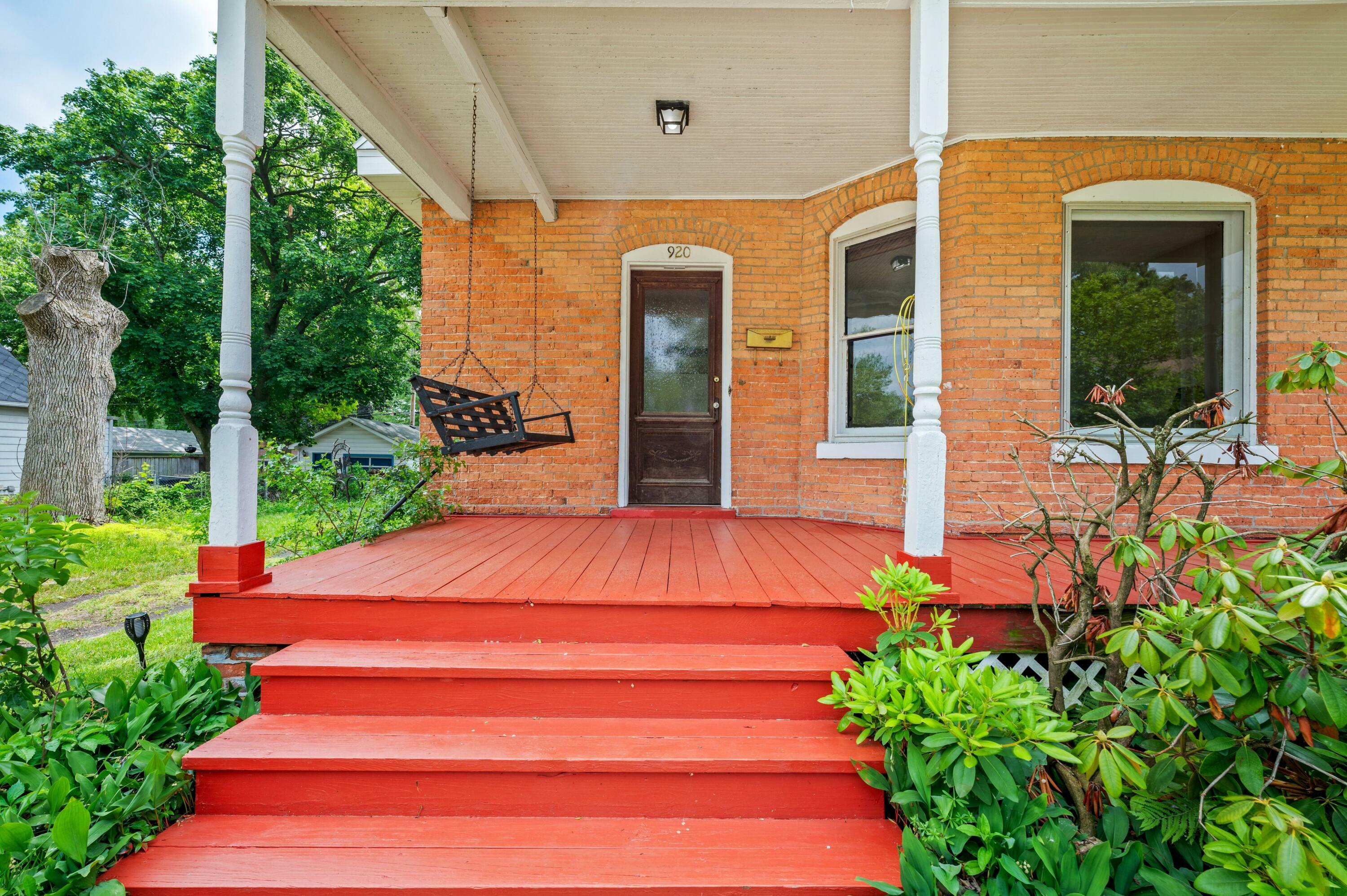 Property Photo: 920 Wisconsin Avenue MI 49085