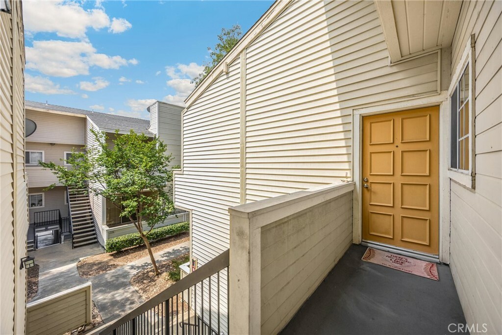 Property Photo:  777 S Citrus Avenue 221  CA 91702 