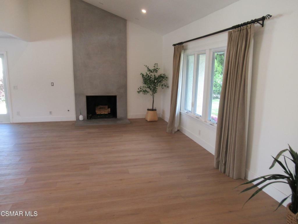 Property Photo: 2257 Glastonbury Road CA 91361