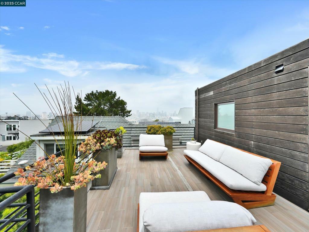 Property Photo: 712 Wisconsin St CA 94107