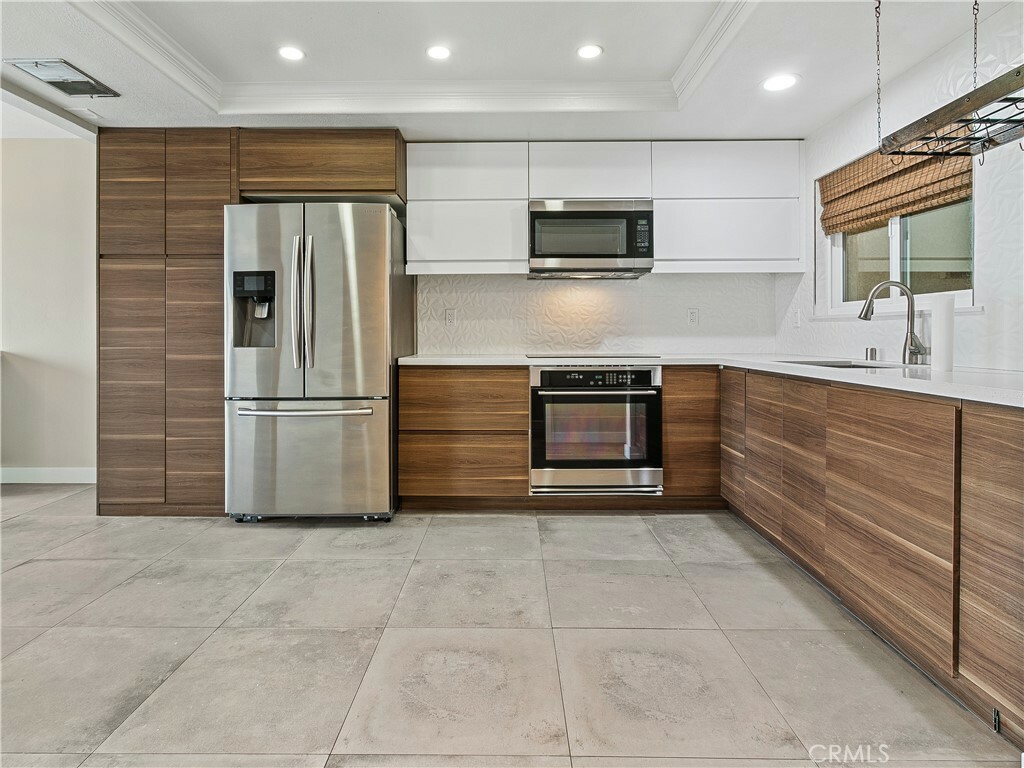Property Photo:  4026 Calle Sonora Este 2F  CA 92637 