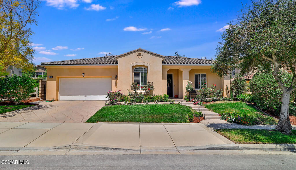 Property Photo: 5269 Via Jacinto CA 91320