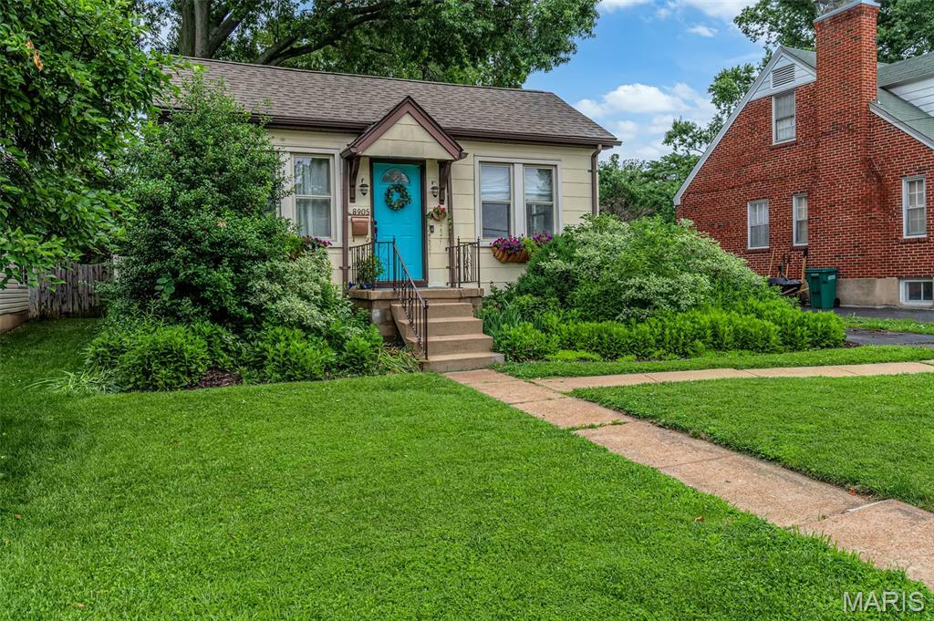 Property Photo:  8905 White Avenue  MO 63144 