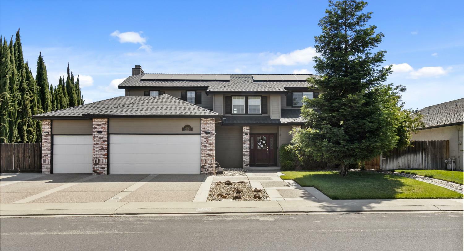 Property Photo:  938 Buttercup Place  CA 95336 