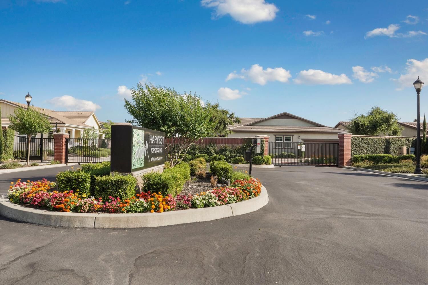 Property Photo: 991 Harvest Crossing CA 95242
