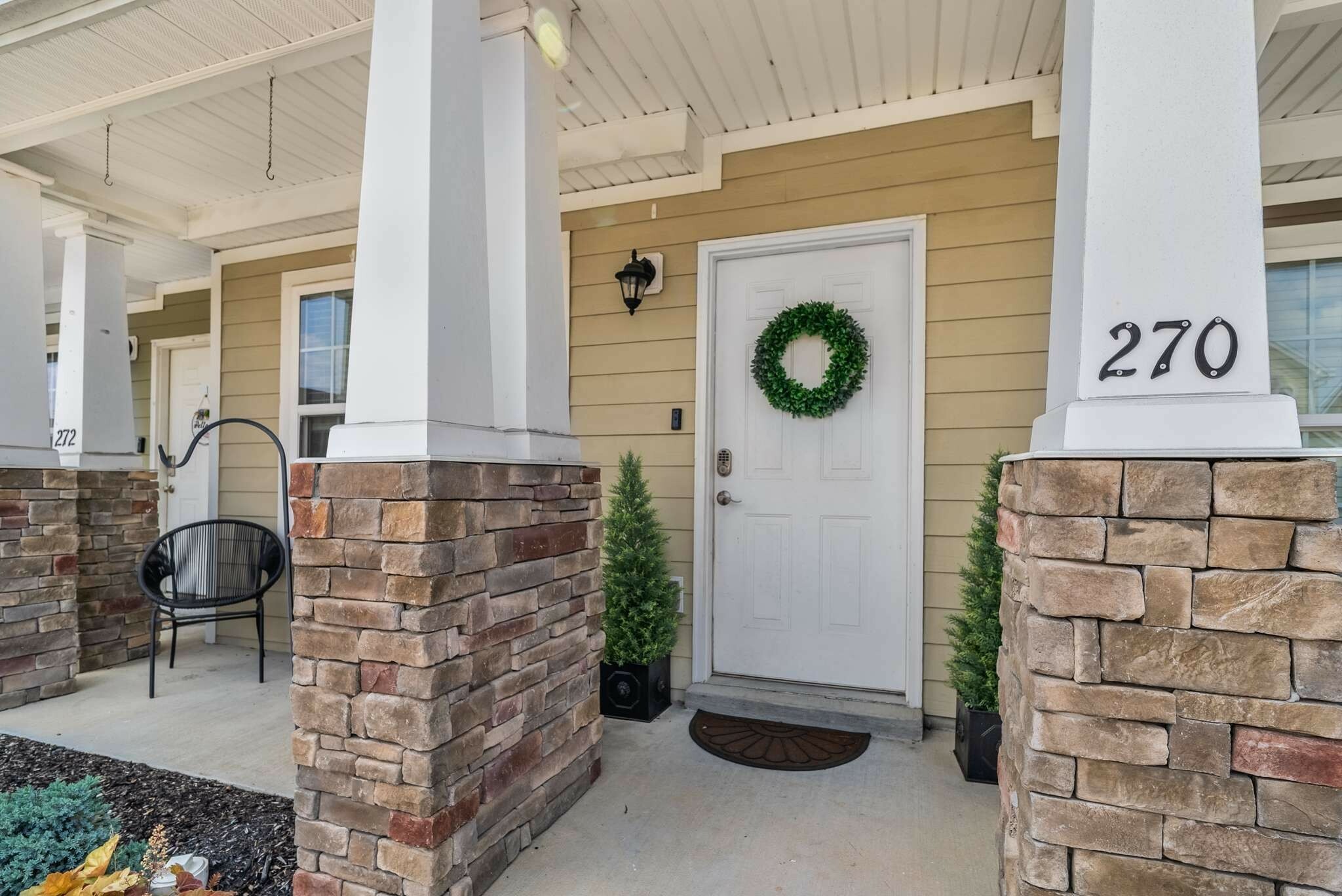 Property Photo: 270 Cobblestone Place Dr TN 37072