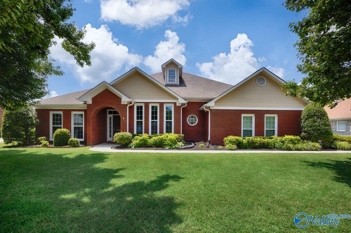 Property Photo: 2540 Audubon Lane AL 35763
