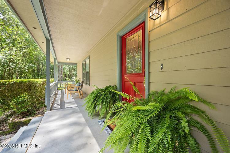 Property Photo: 2768 N Periwinkle Avenue FL 32068