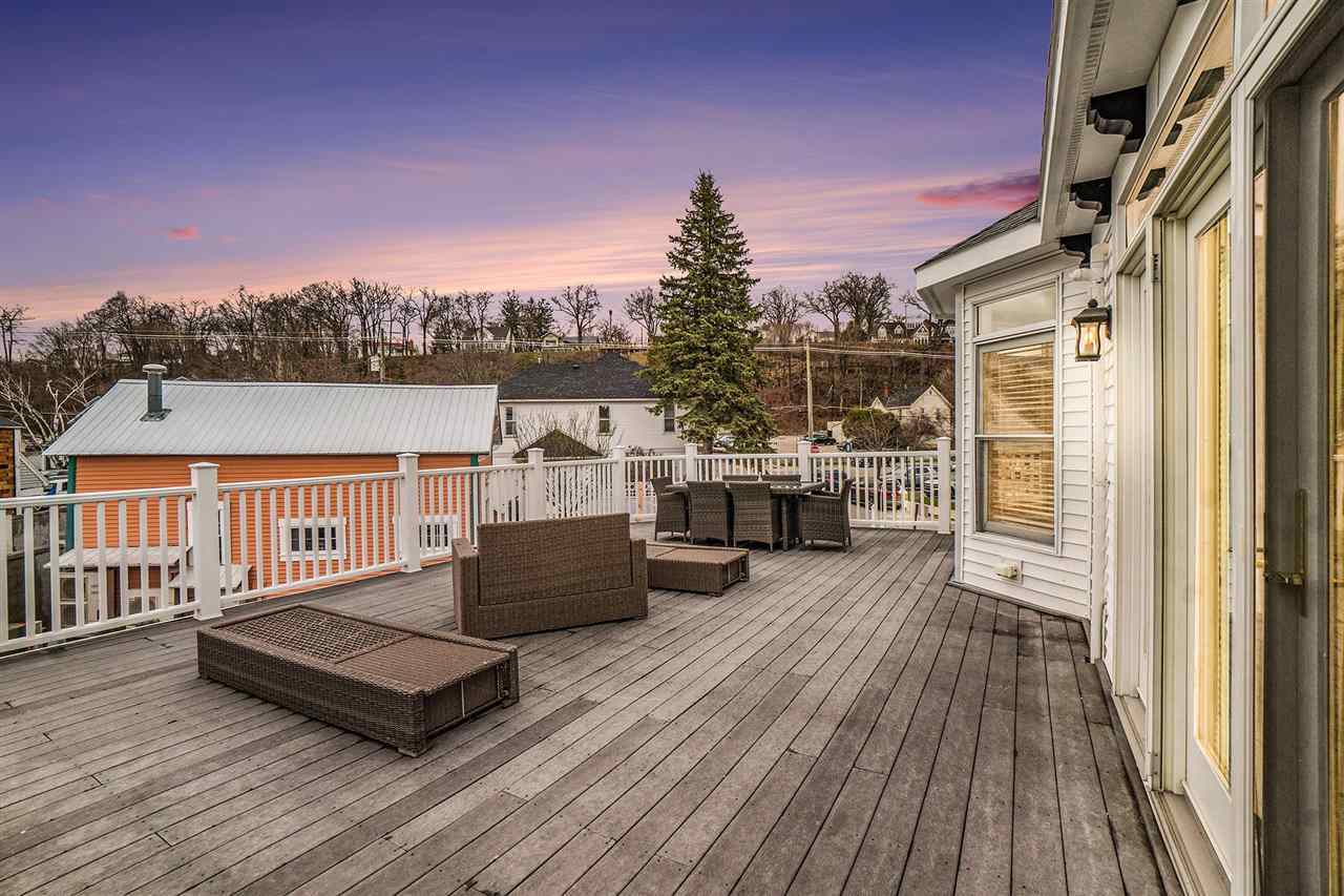193 E Main  Harbor Springs MI 49740 photo