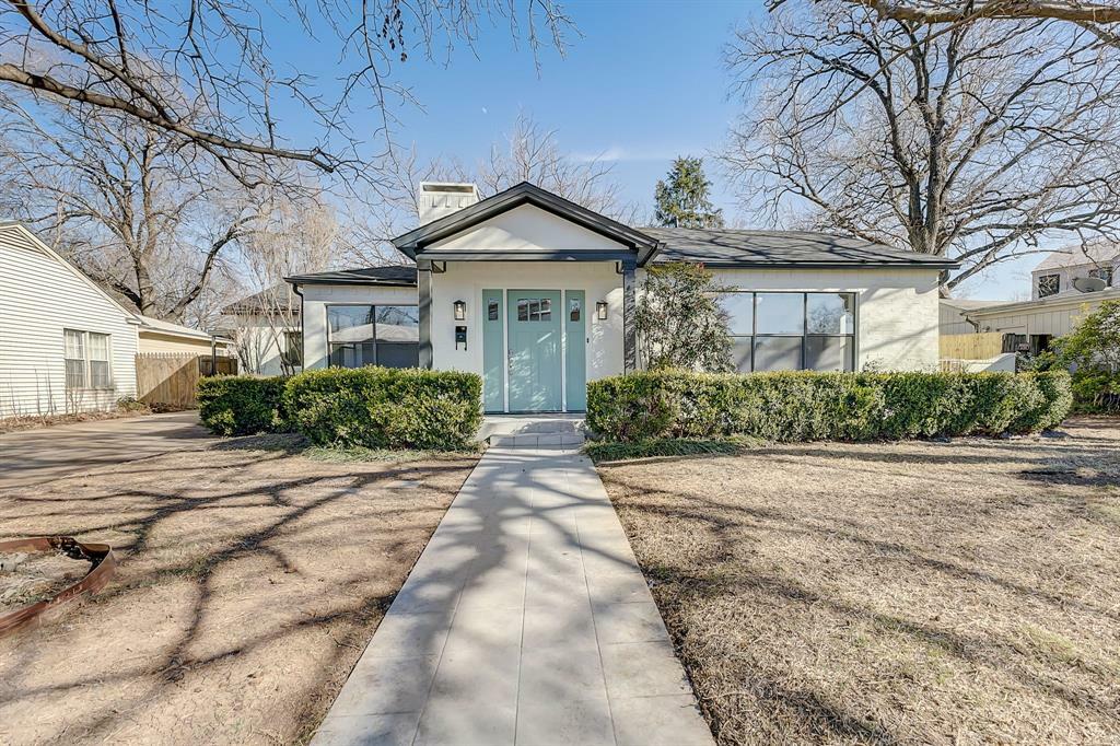 Property Photo:  816 Northwood Road  TX 76107 
