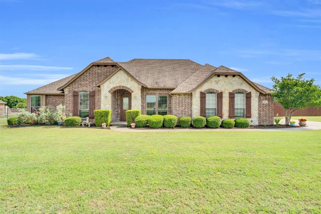 Property Photo:  3630 Billy Ray Road  TX 76065 