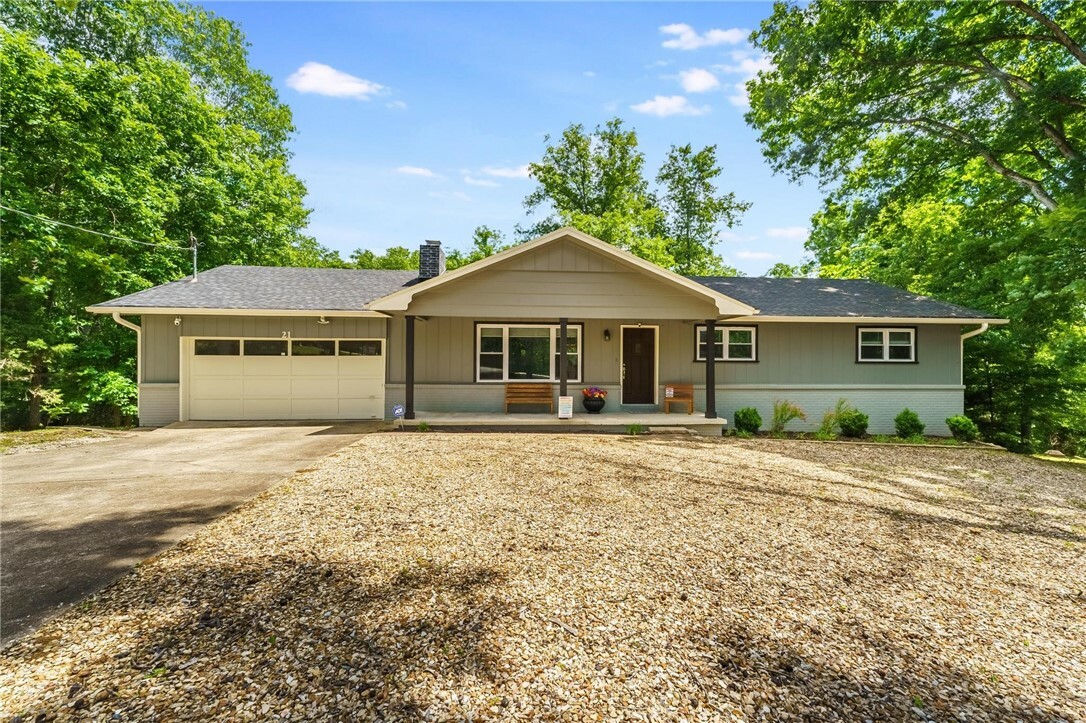 Property Photo: 21 Chudleigh Lane AR 72714