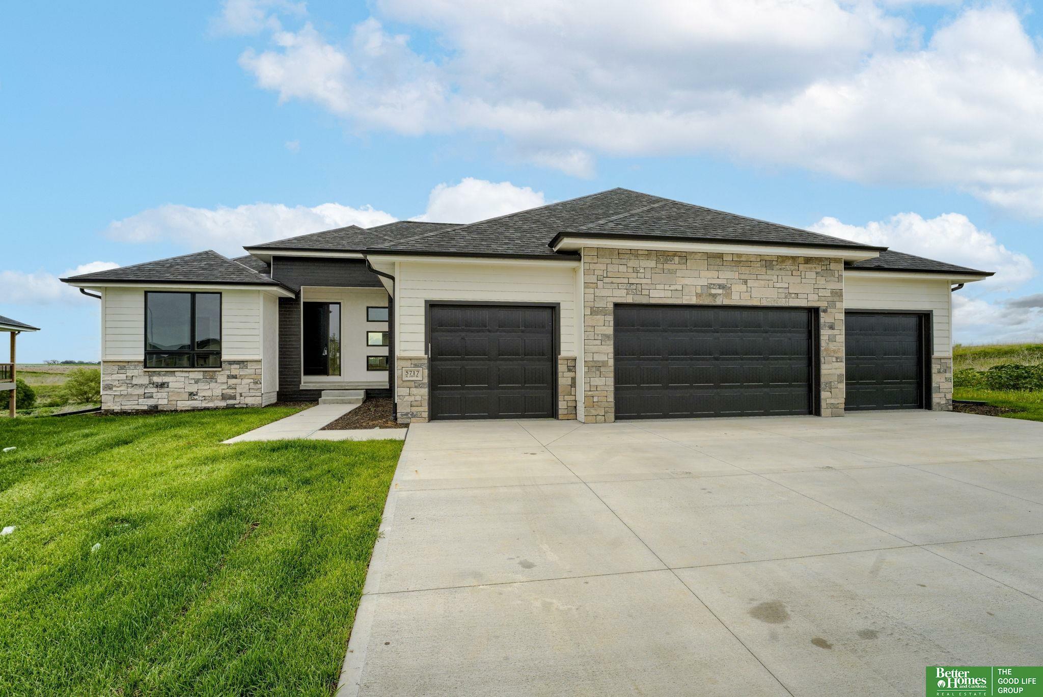 5717 N 195th Street  Elkhorn NE 68022 photo