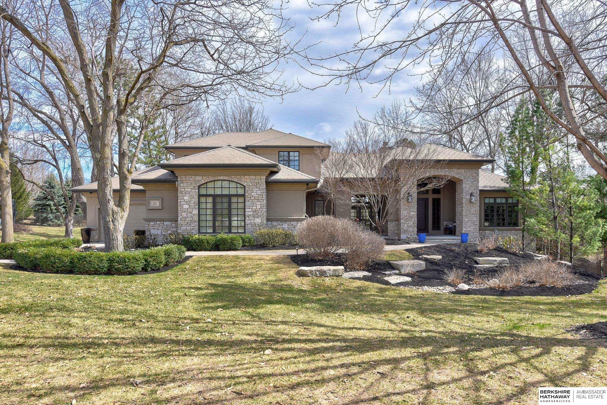 Property Photo: 3117 S 174th Circle NE 68130