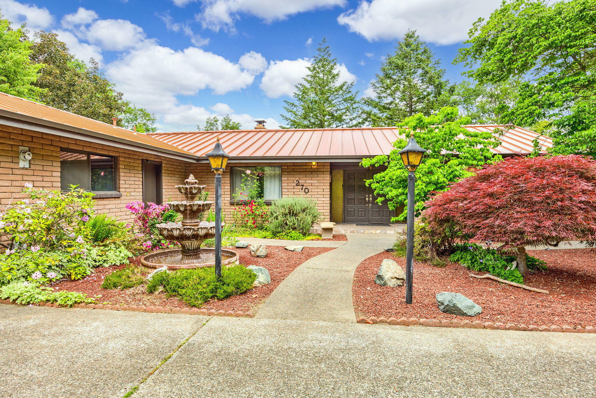 270 Smokey Lane  Grants Pass OR 97527 photo