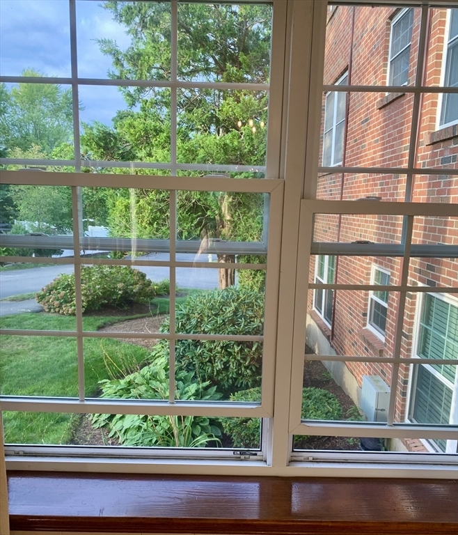 Property Photo: 5 Woodsum Dr 7 MA 02184