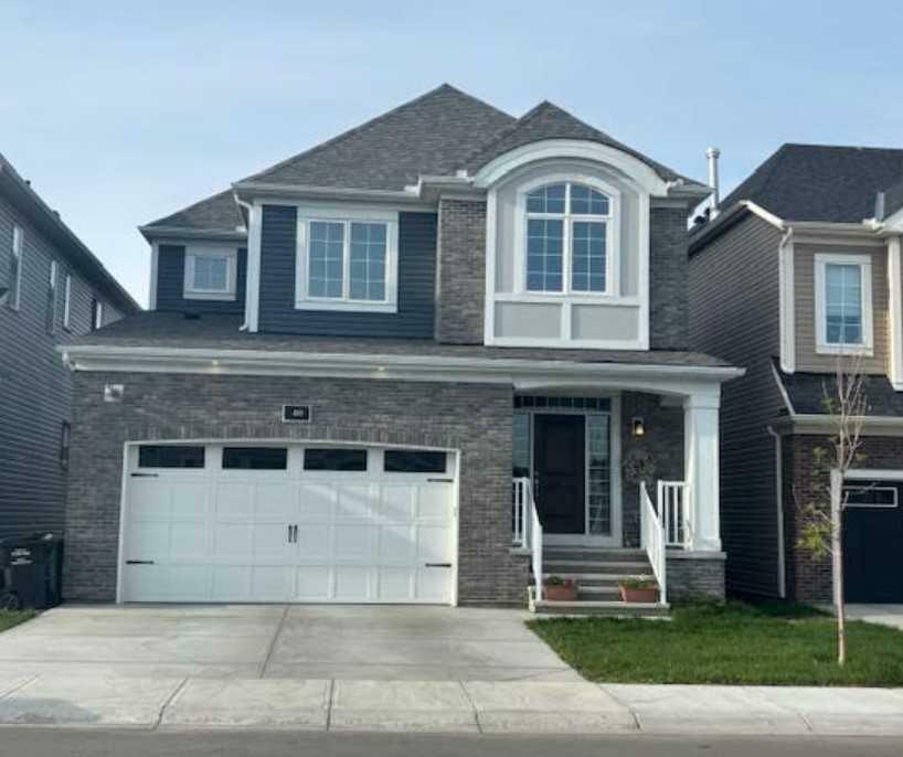 Property Photo: 40 Carrington Close NW AB T3P 1P7