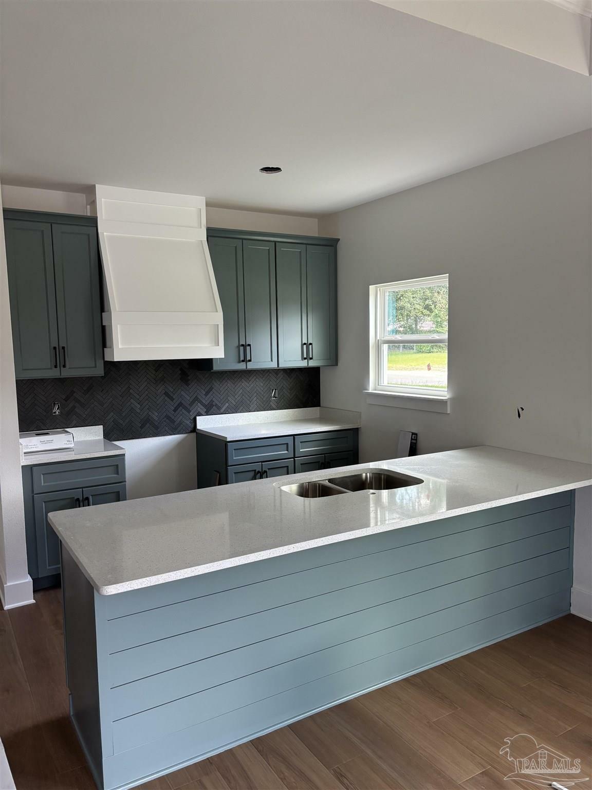 Property Photo: 117 Hansen Blvd FL 32505