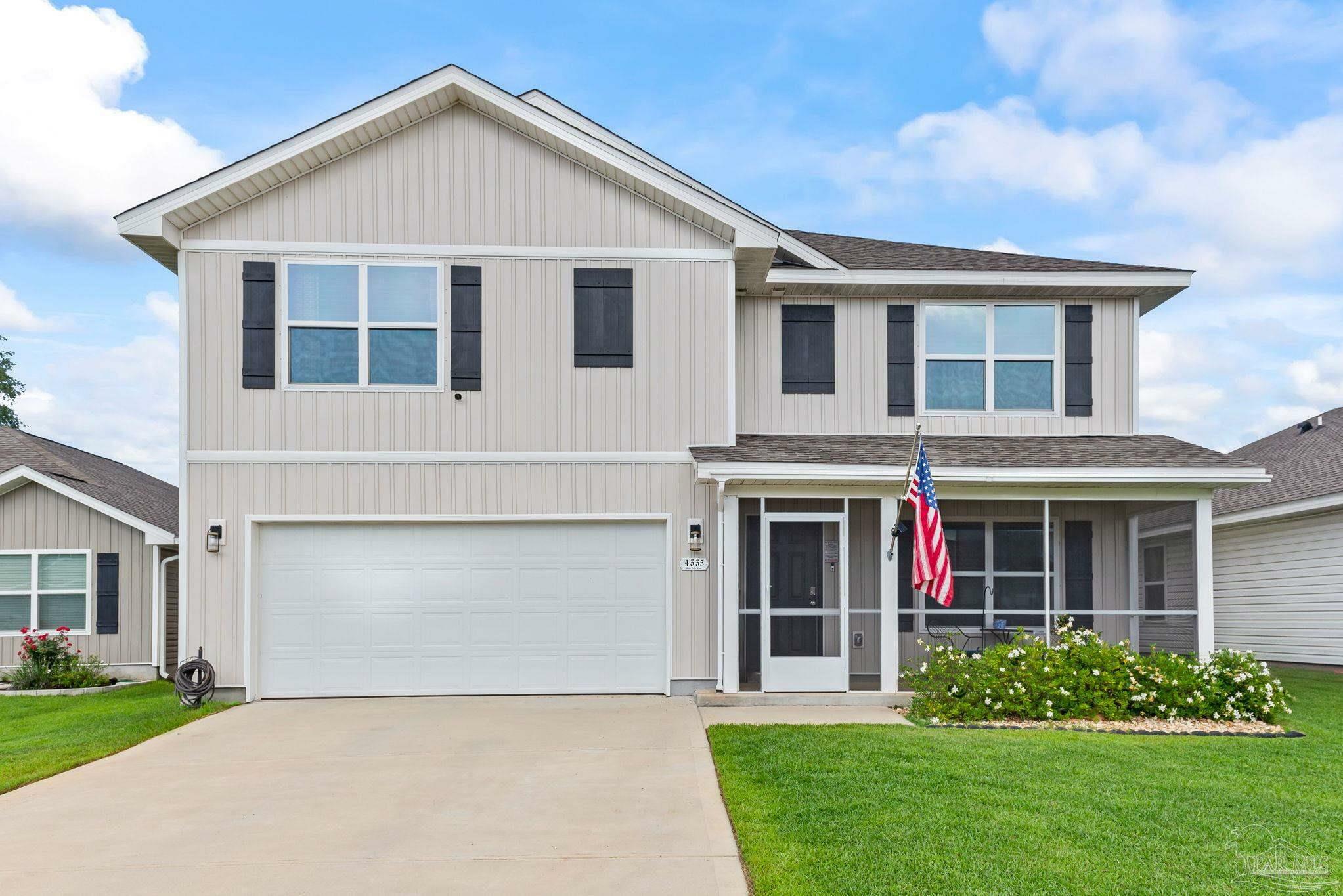Property Photo: 4335 White Cedar Ct FL 32571