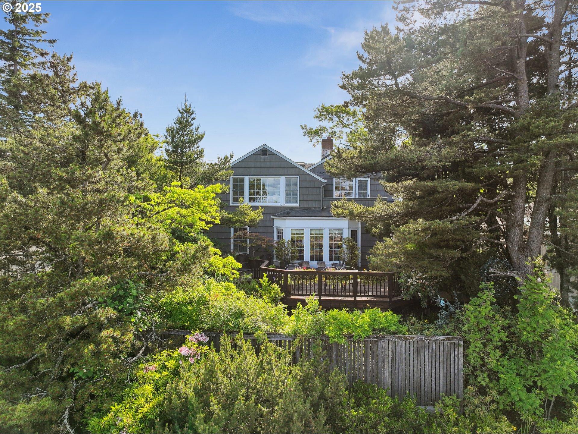 Property Photo: 4317 SW Bernard Dr OR 97239