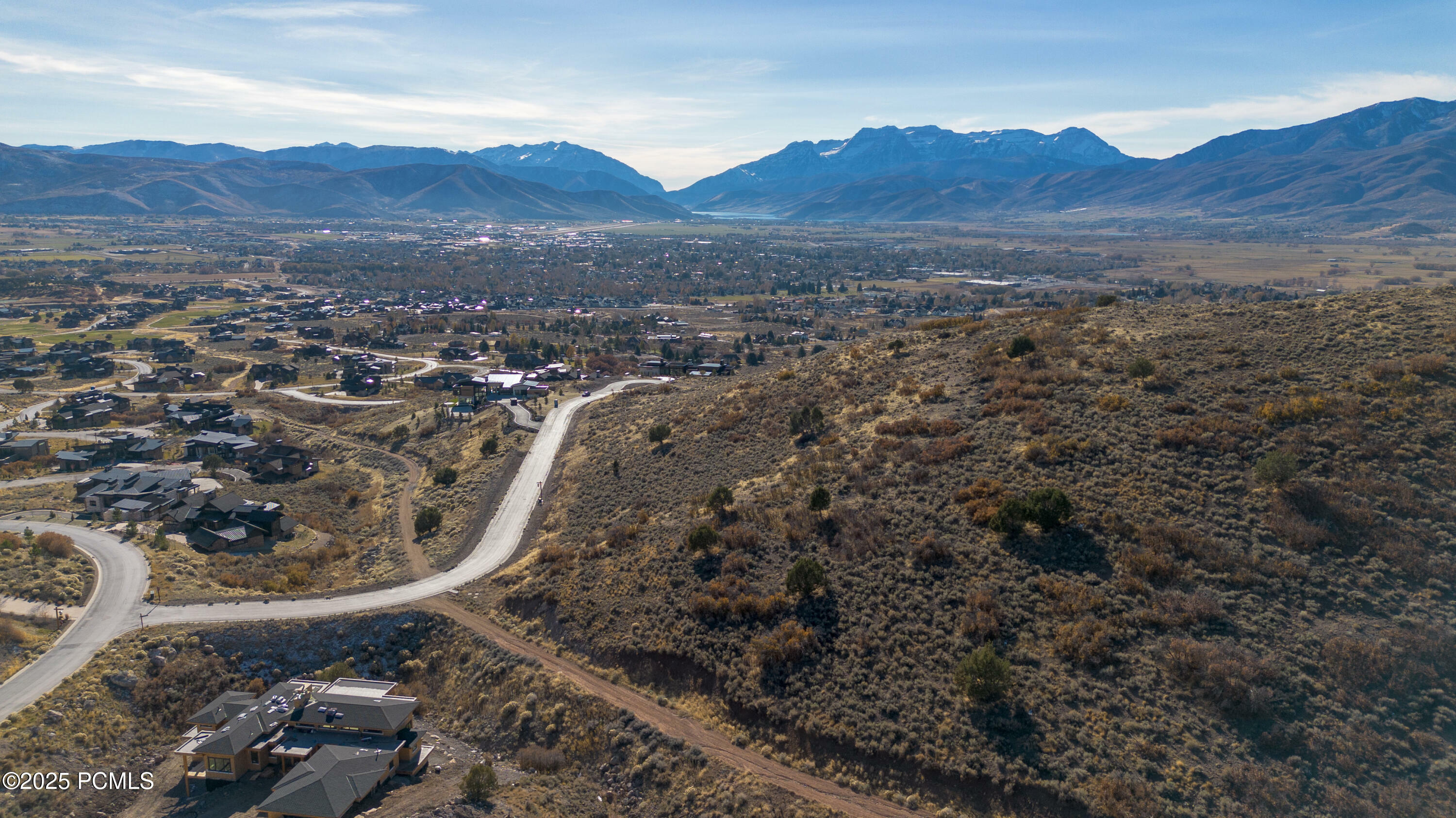 Property Photo: 2083 E Upper Lookout Knoll Court UT 84032