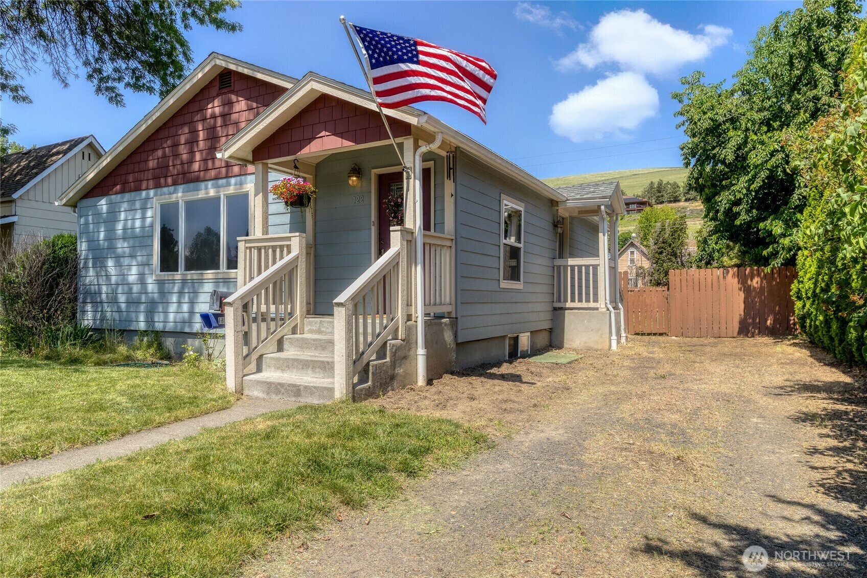 Property Photo: 122 W Dayton Avenue WA 99328