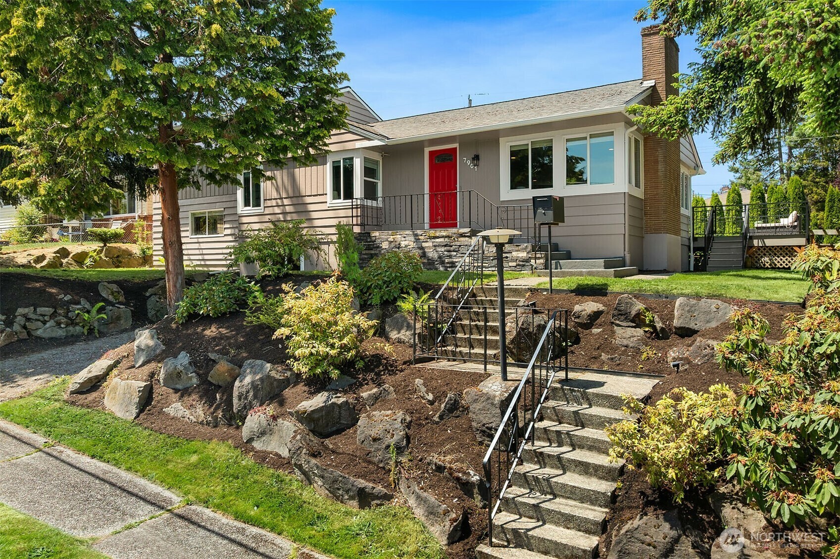 Property Photo: 7901 12th Avenue SW WA 98106