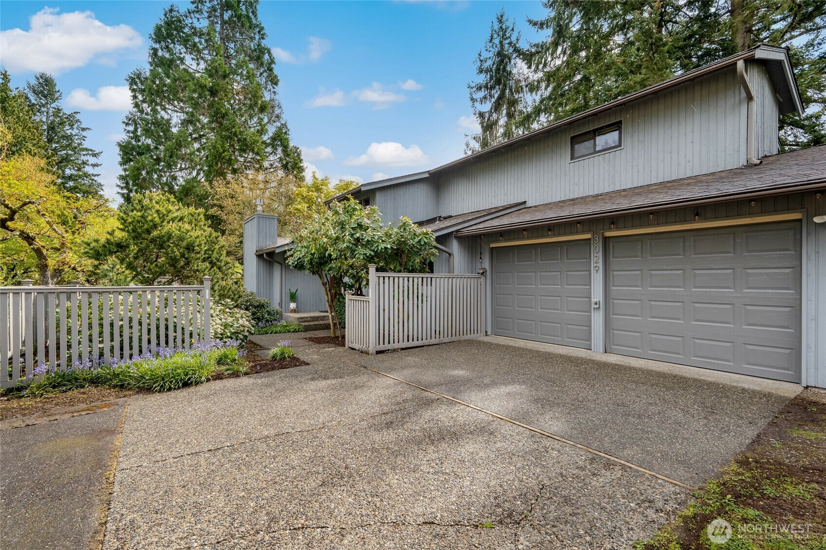 Property Photo: 3029 NE 201st Place WA 98155