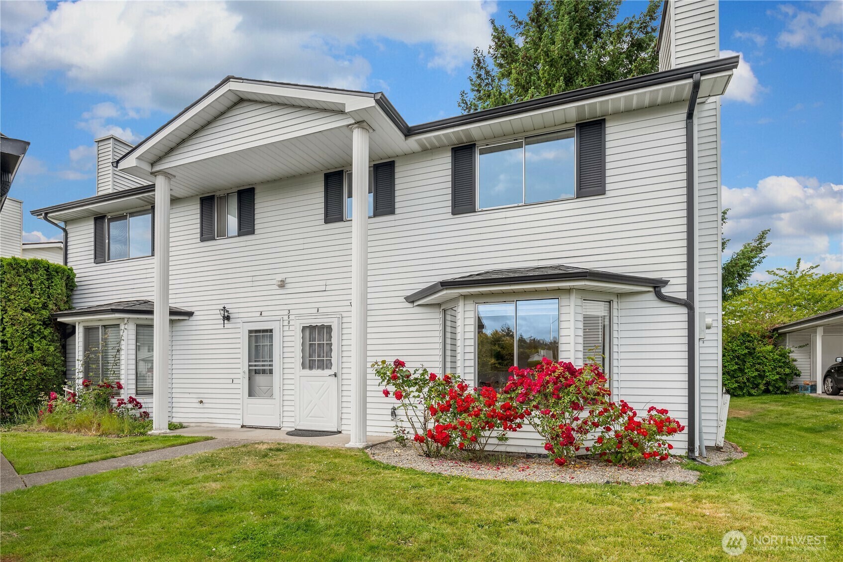 Property Photo: 3601 I Street SE 7B WA 98002