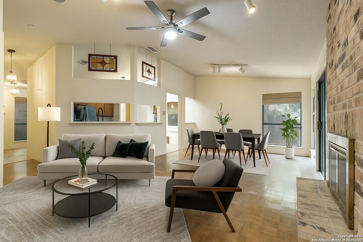 Property Photo: 7131 Thrush View Ln TX 78209