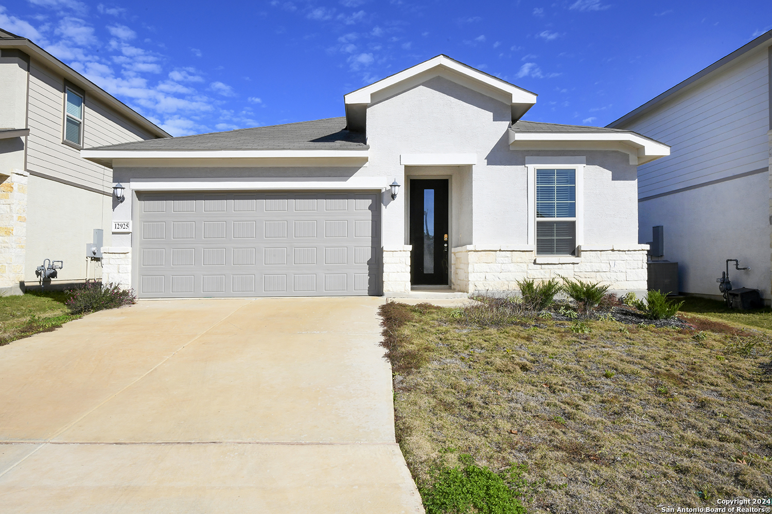 Property Photo: 12925 Lilly Pass TX 78254