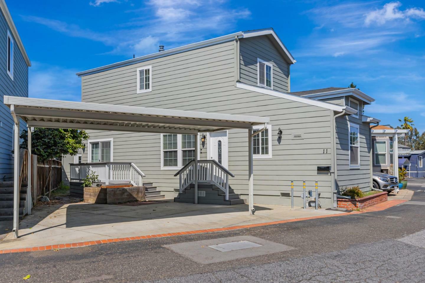 Property Photo: 14685 Oka Road 11 CA 95032