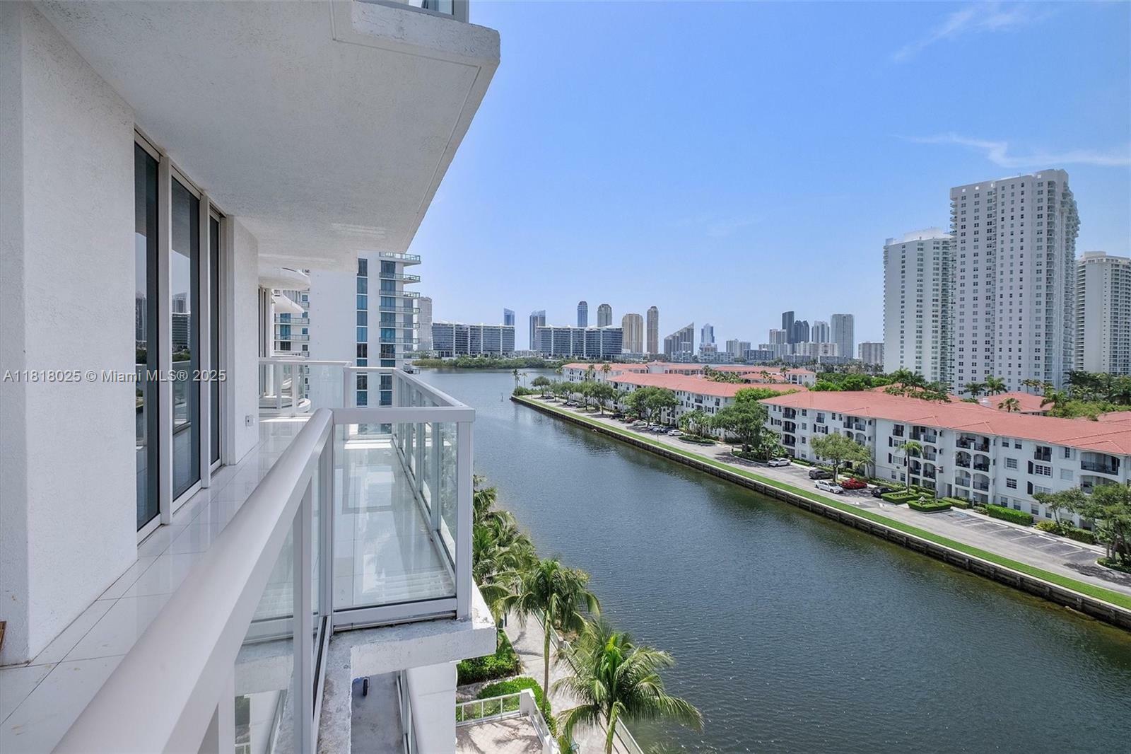 Property Photo: 3030 NE 188th St 609 FL 33180