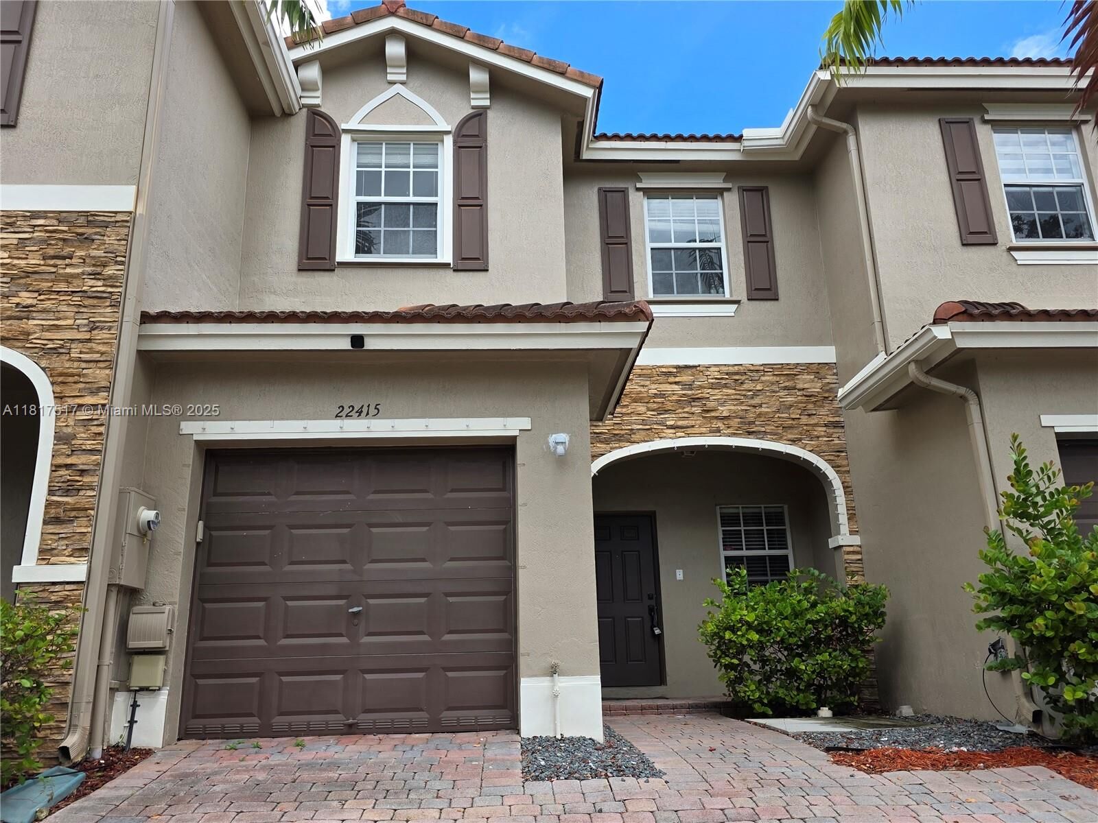Property Photo:  22415 SW 89th Ave  FL 33190 