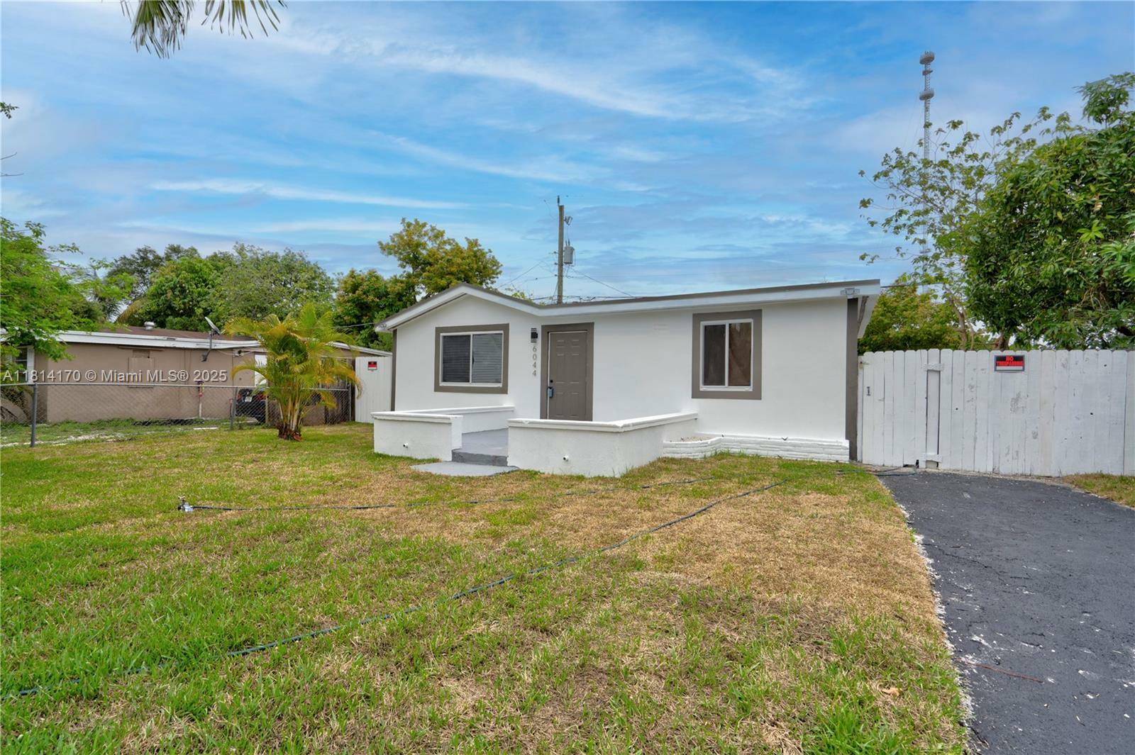 Property Photo: 6044 SW 37th St FL 33023
