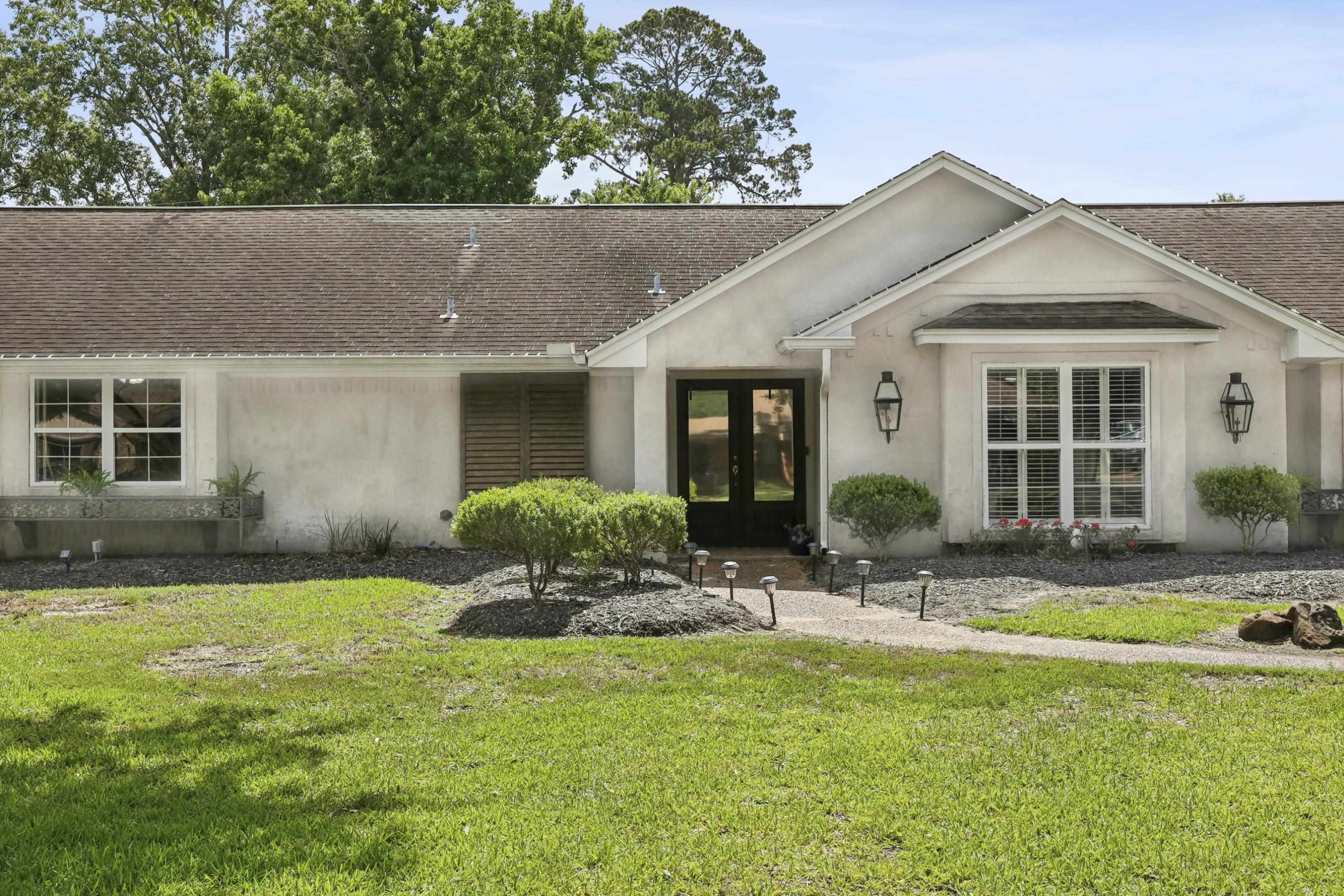 Property Photo: 880 Goodhue Road TX 77706