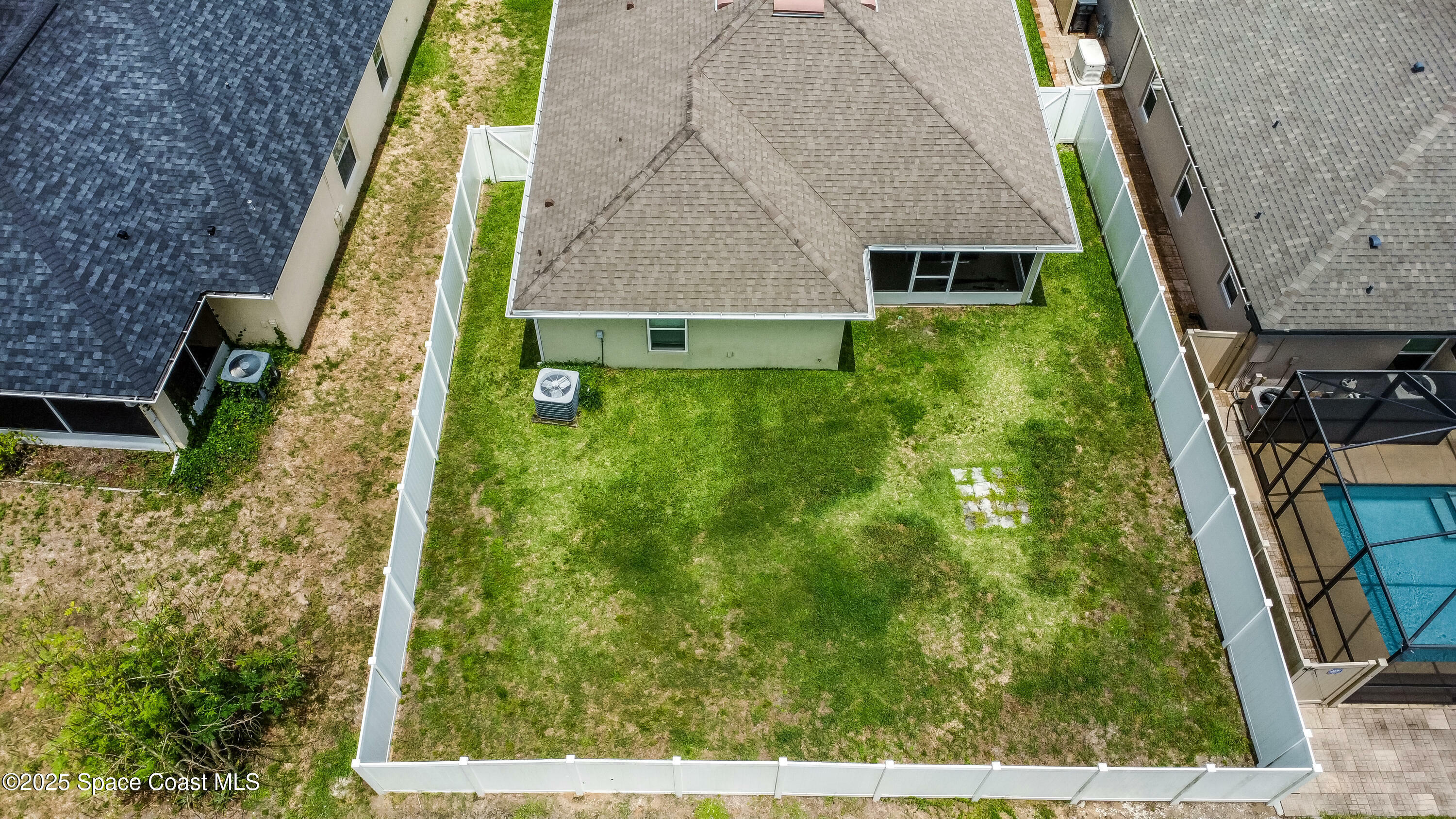 Property Photo: 458 Macon Drive FL 32780