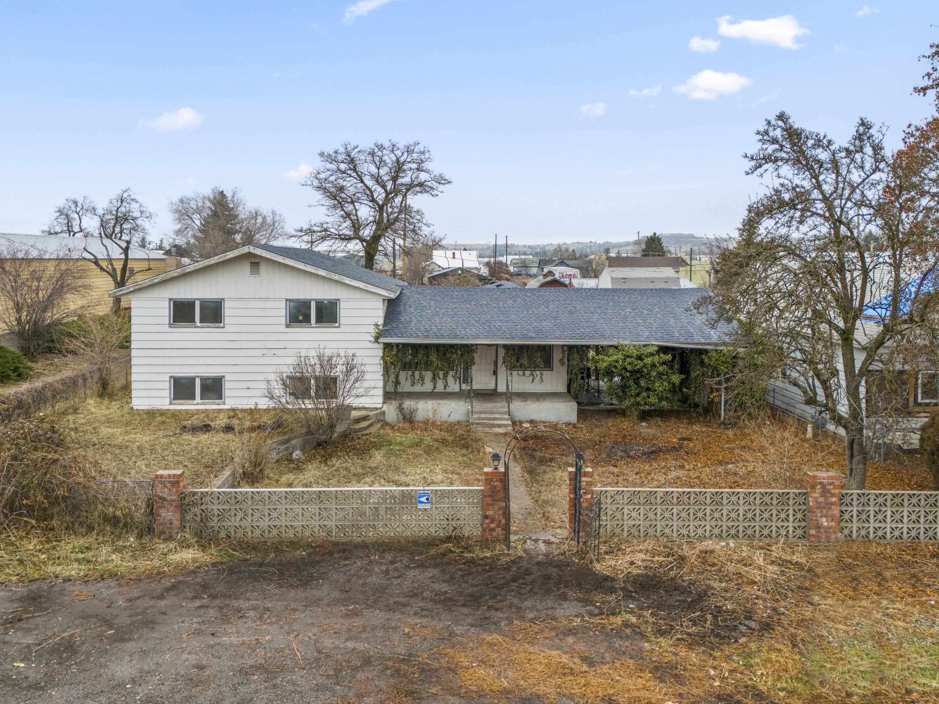 Property Photo: 3707 E Olympic Ave WA 99217